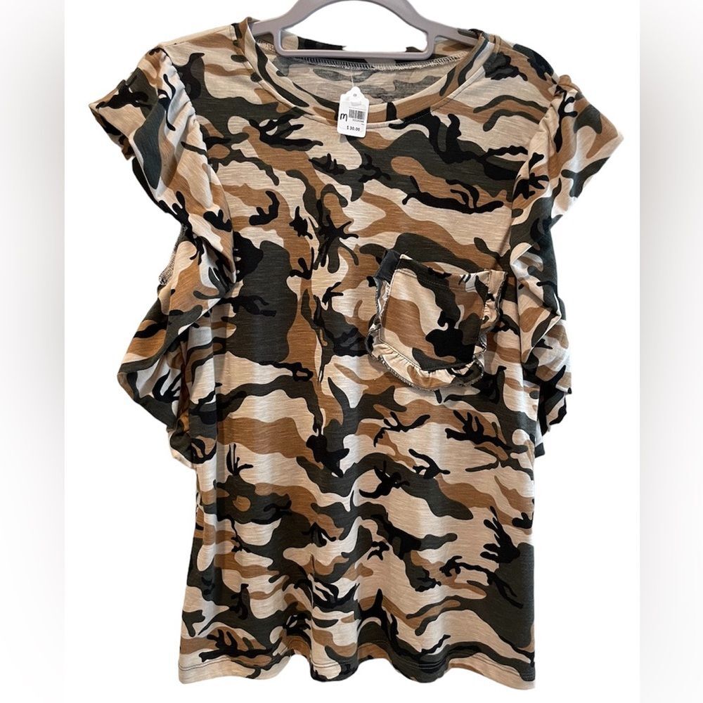 Flutter Sleeve Camo Blouse Tee with Ruffle Pocket Tan Green‎ Size Medium
